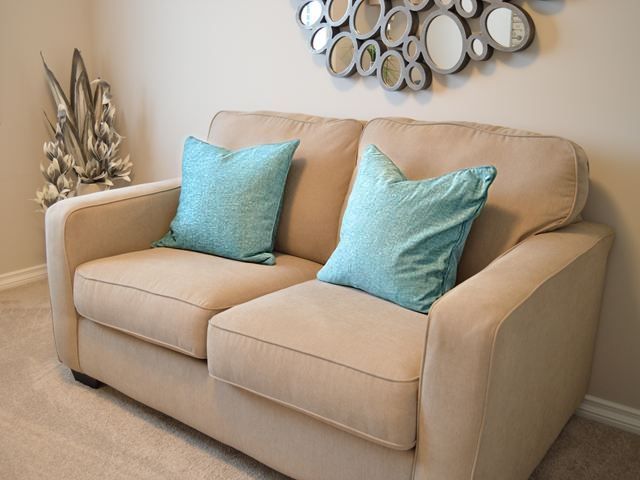 sofa-upholstery-cleaning-3-kireth-ai