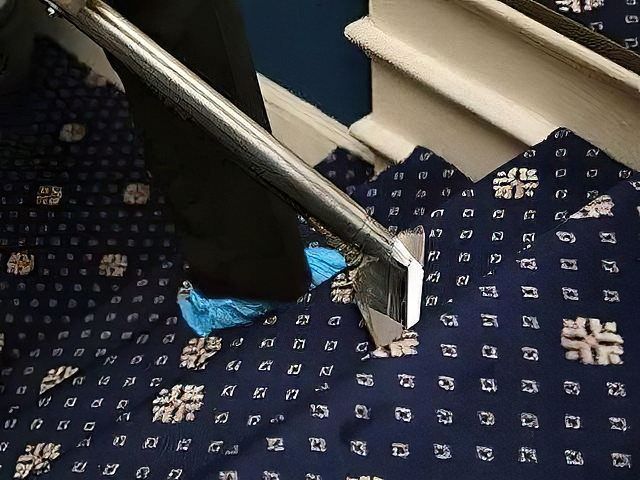 carpet-cleaning-5-kireth-ai